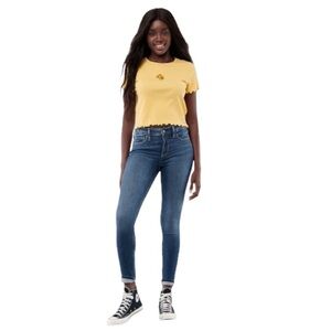 Hollister New With Tags Curvy Mid Rise Super Skinny Classic Stretch Light Wash